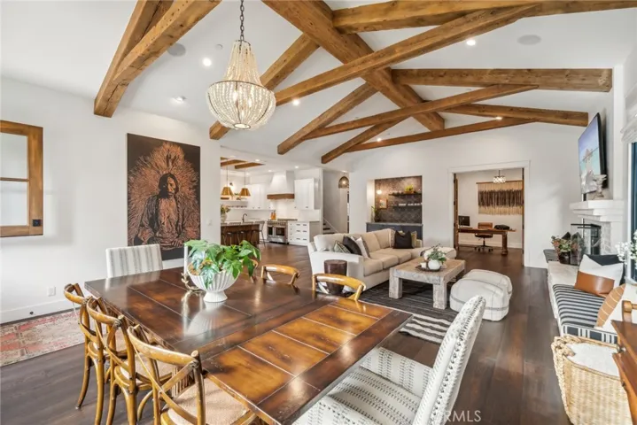 224 Flower Street, Costa Mesa, California 92627