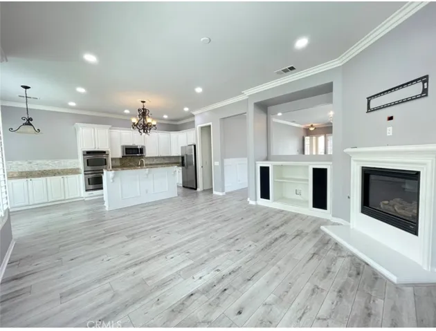 6930 Boulder Creek Drive, Eastvale, California 92880