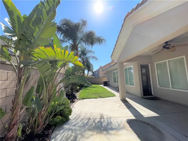 6930 Boulder Creek Drive, Eastvale, California 92880
