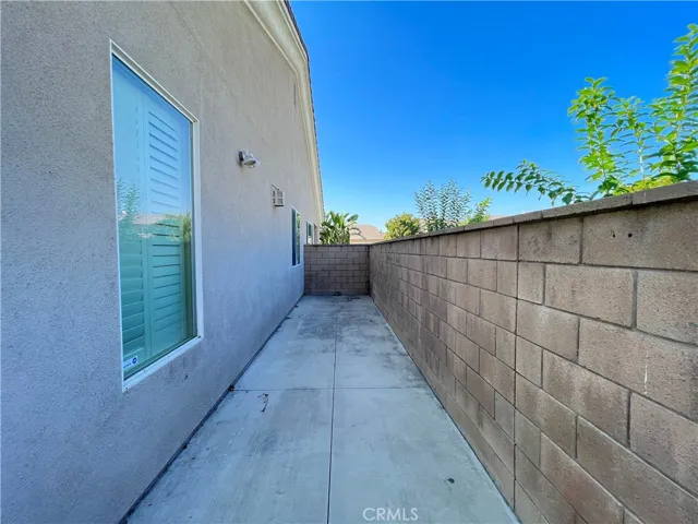 6930 Boulder Creek Drive, Eastvale, California 92880