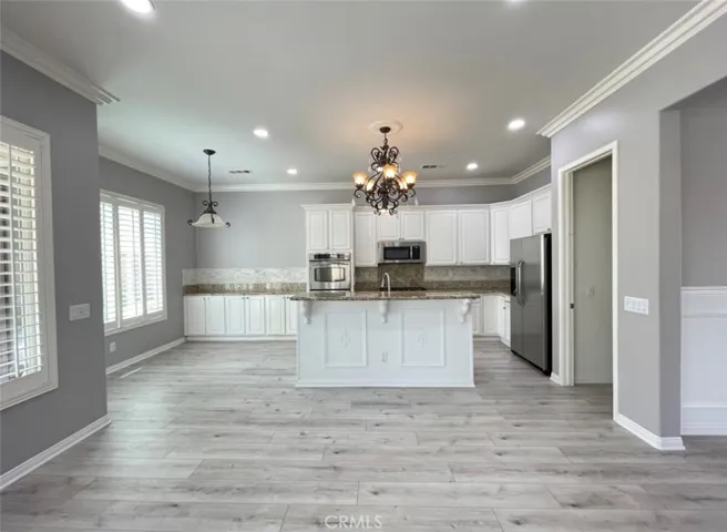 6930 Boulder Creek Drive, Eastvale, California 92880