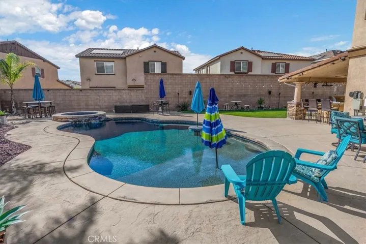 5606 Coralwood Place, Fontana, California 92336