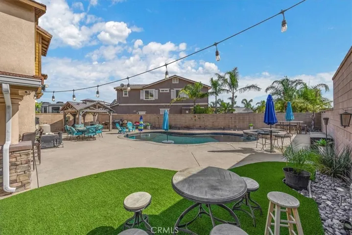 5606 Coralwood Place, Fontana, California 92336