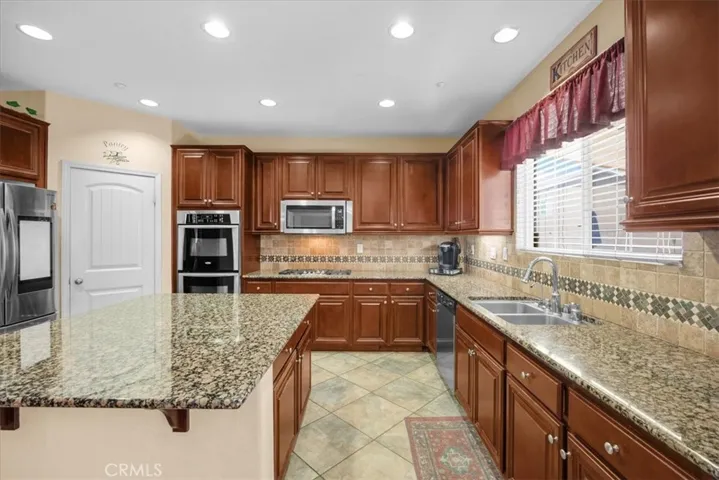 5606 Coralwood Place, Fontana, California 92336