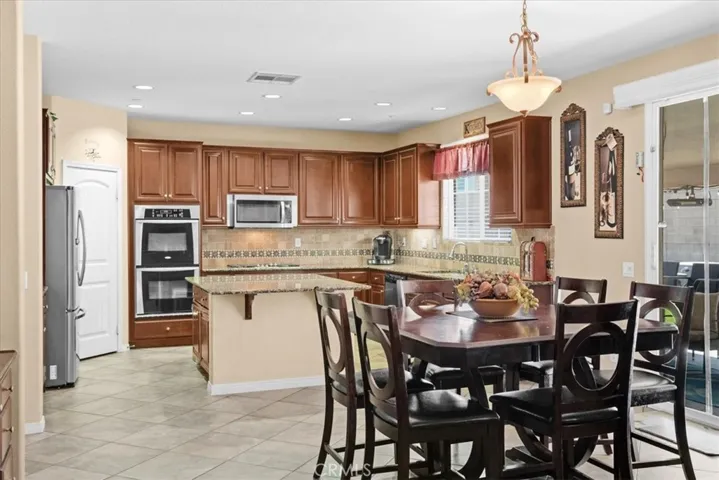 5606 Coralwood Place, Fontana, California 92336