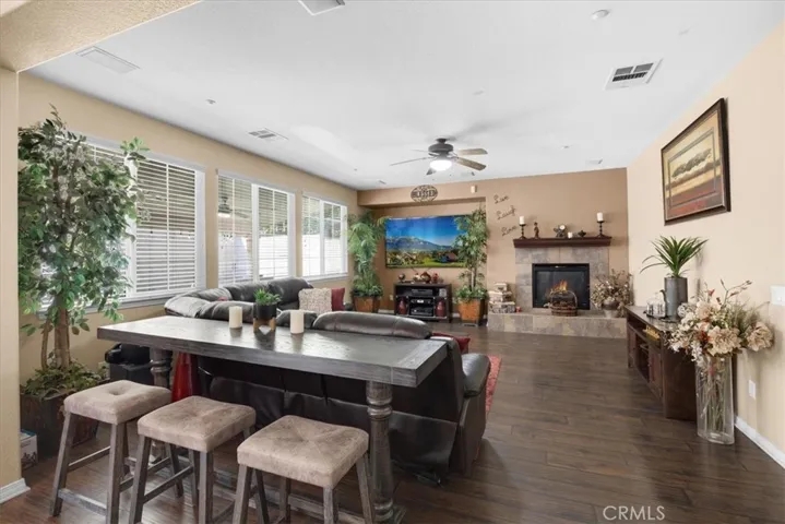 5606 Coralwood Place, Fontana, California 92336