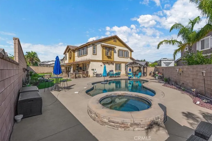 5606 Coralwood Place, Fontana, California 92336