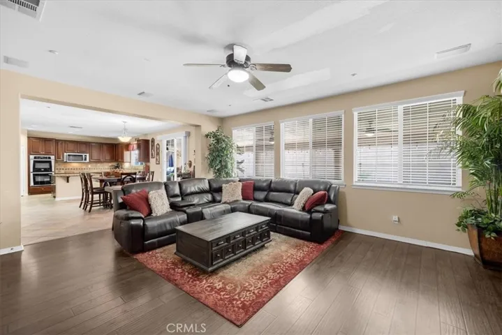 5606 Coralwood Place, Fontana, California 92336
