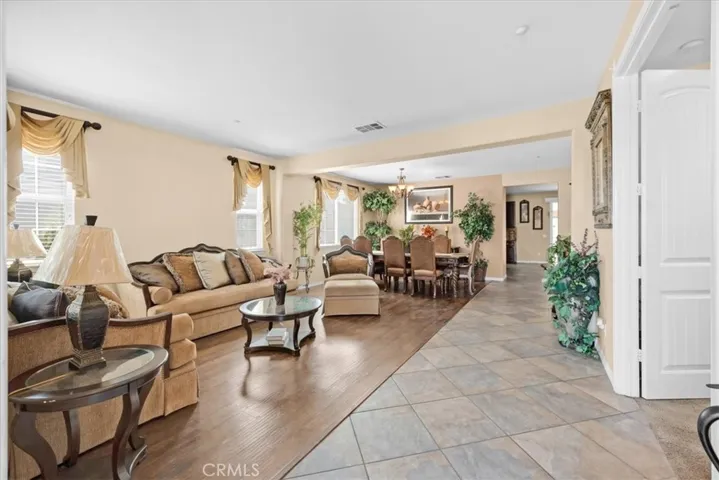 5606 Coralwood Place, Fontana, California 92336