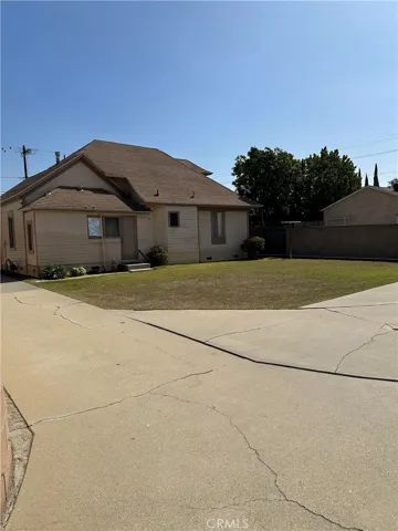 large grass area behind 16503 front house