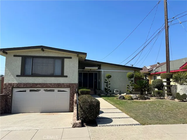 16501 front house