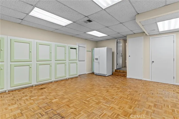 Converted 2 garage to bonus room