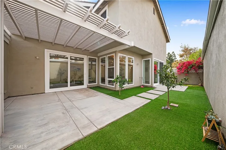 30 Woodland Drive, Irvine, California 92604