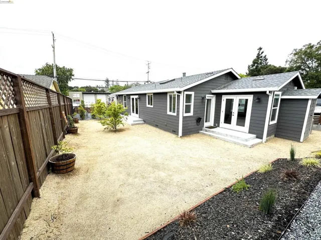 6 Magnolia Avenue, Petaluma, California 94952