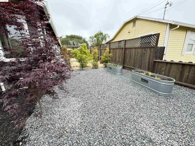 6 Magnolia Avenue, Petaluma, California 94952