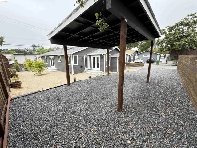 6 Magnolia Avenue, Petaluma, California 94952