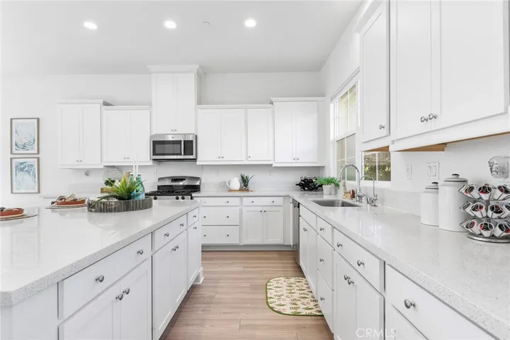 15876 Ellington Way, Chino Hills, California 91709