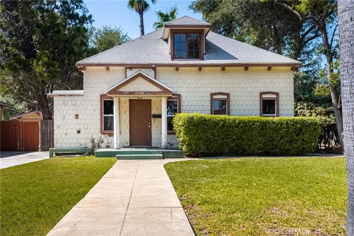 1555 Diamond Avenue, South Pasadena, California 91030
