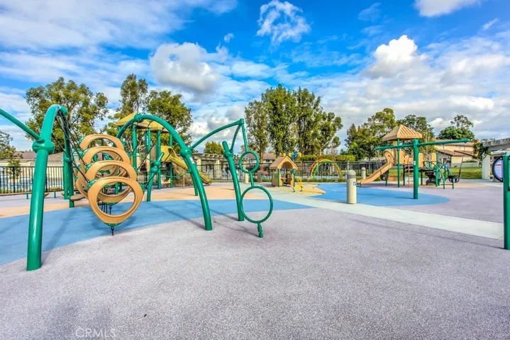 2 New Meadow, Irvine, California 92614