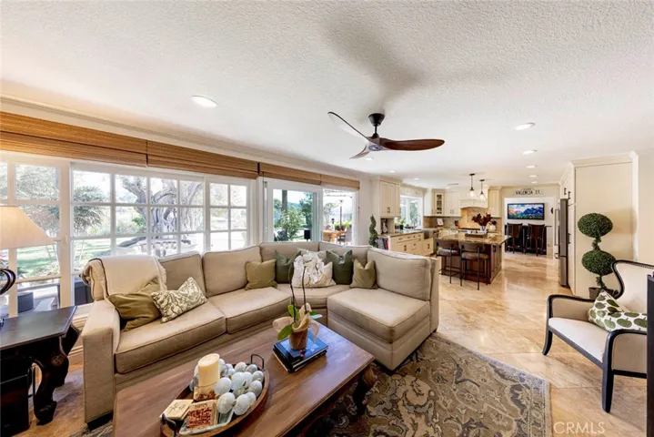 24256 Via Santa Clara, Mission Viejo, California 92692
