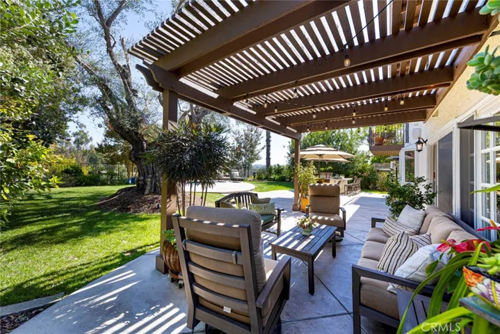 24256 Via Santa Clara, Mission Viejo, California 92692
