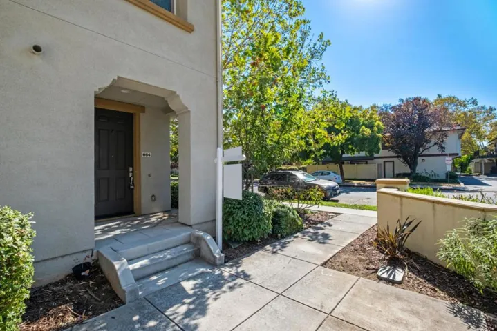 664 Cedarville Lane, San Jose, California 95133