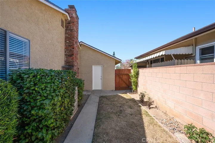 922 Crestfield Drive, Duarte, California 91010
