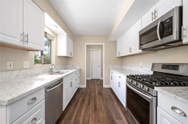922 Crestfield Drive, Duarte, California 91010