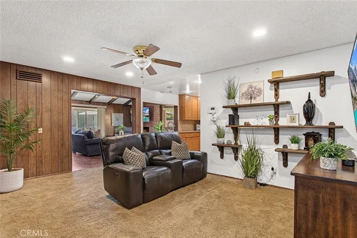 2994 N Cottonwood St, Orange, California 92865-1209