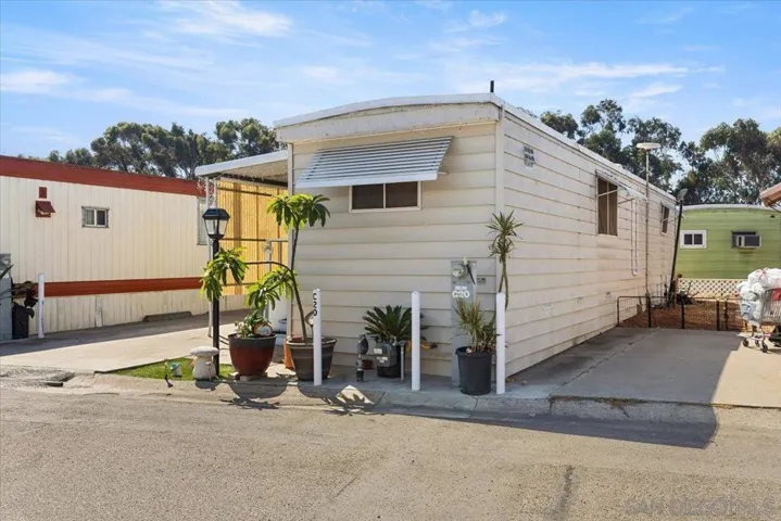 731 G St C20, Chula Vista, California 91910