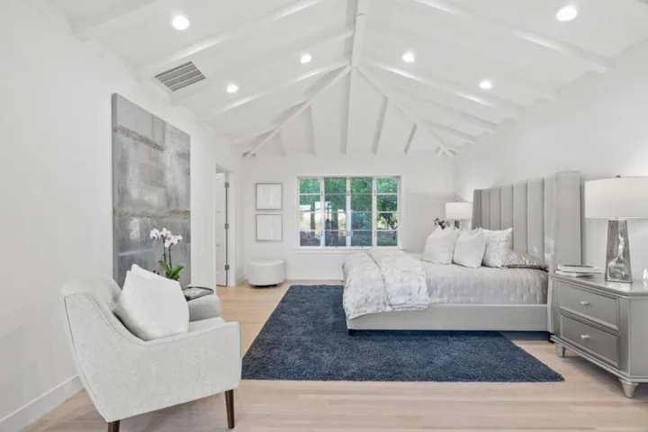 4195 Oak Hill Avenue, Palo Alto, California 94306