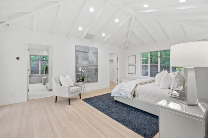 4195 Oak Hill Avenue, Palo Alto, California 94306