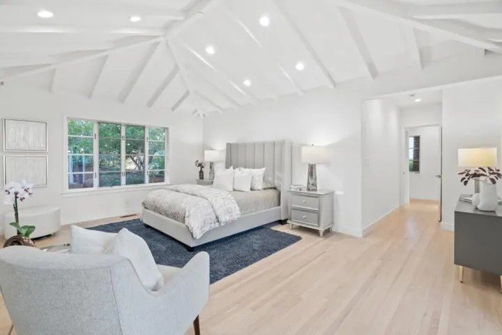 4195 Oak Hill Avenue, Palo Alto, California 94306