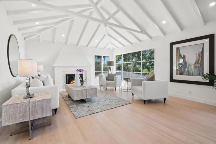 4195 Oak Hill Avenue, Palo Alto, California 94306