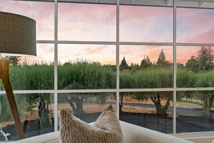 4195 Oak Hill Avenue, Palo Alto, California 94306