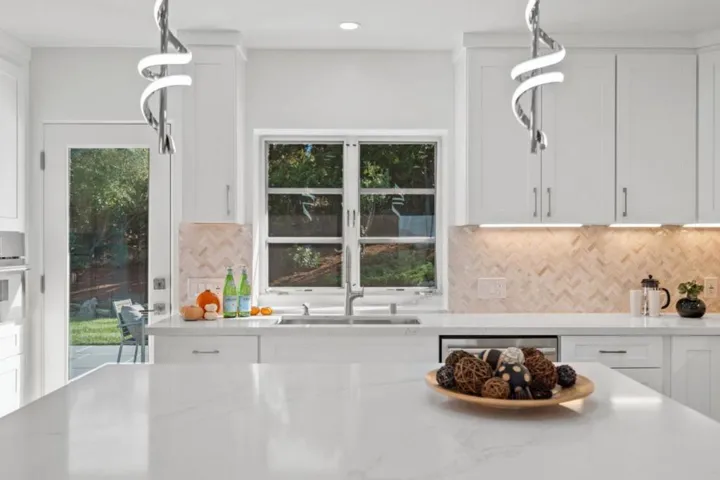 4195 Oak Hill Avenue, Palo Alto, California 94306