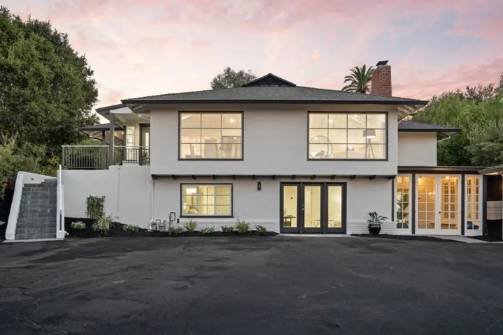 4195 Oak Hill Avenue, Palo Alto, California 94306