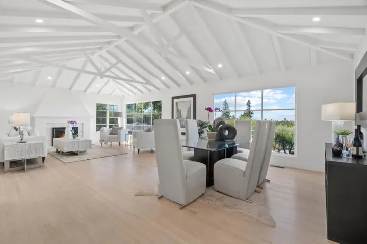 4195 Oak Hill Avenue, Palo Alto, California 94306