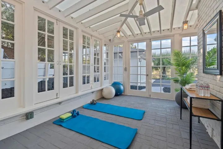 4195 Oak Hill Avenue, Palo Alto, California 94306