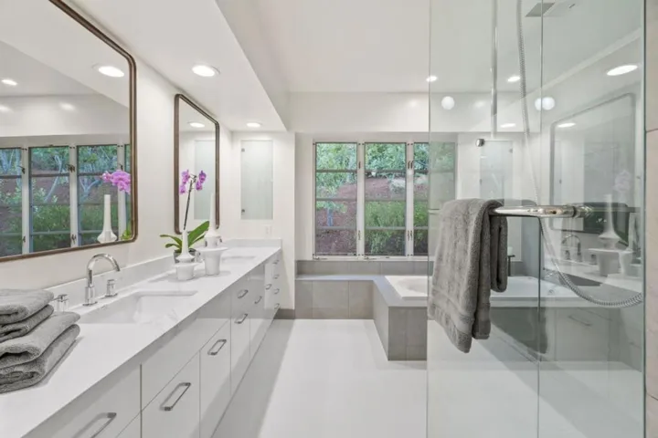 4195 Oak Hill Avenue, Palo Alto, California 94306