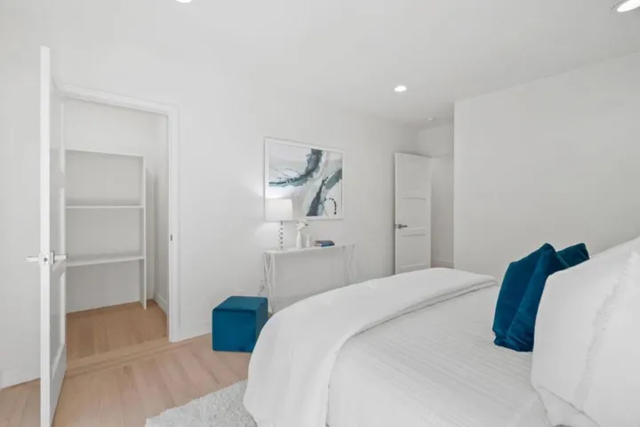 4195 Oak Hill Avenue, Palo Alto, California 94306