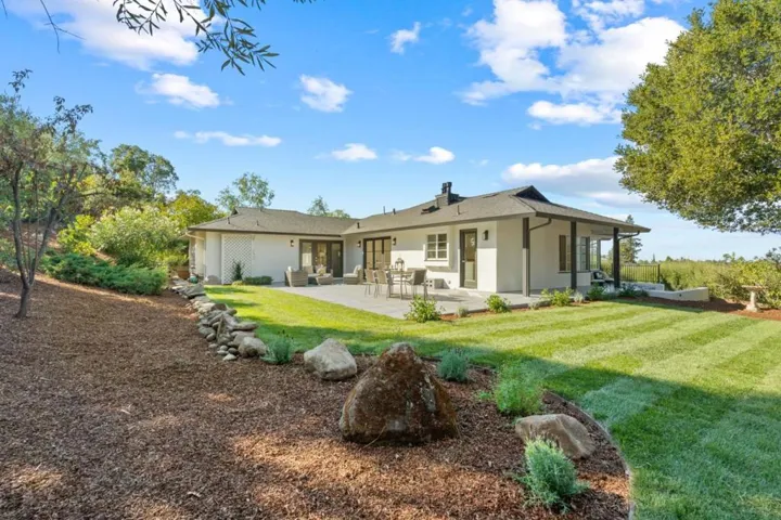 4195 Oak Hill Avenue, Palo Alto, California 94306