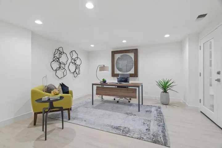 4195 Oak Hill Avenue, Palo Alto, California 94306