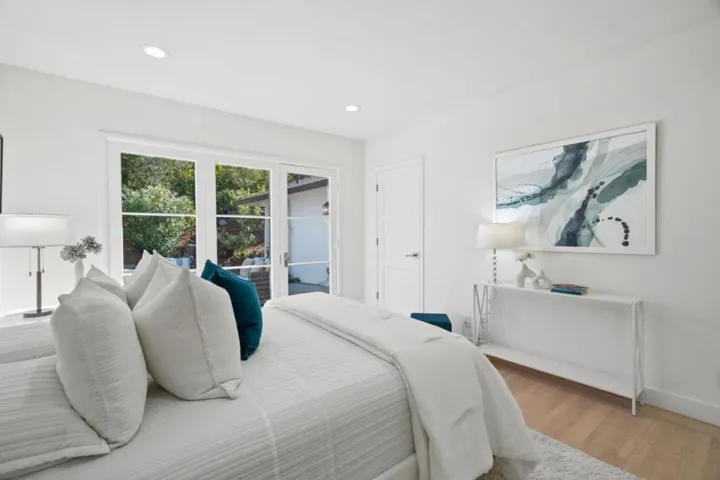 4195 Oak Hill Avenue, Palo Alto, California 94306