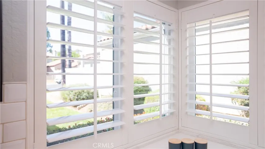 Plantations shutters