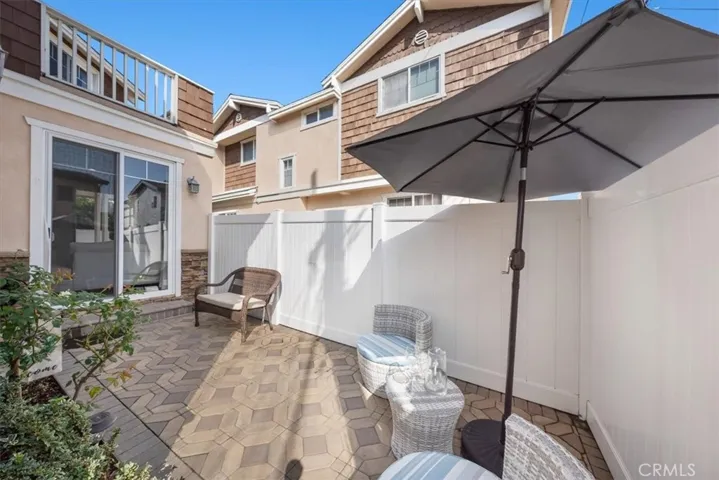 2161 Plaza Del Amo, Torrance, California 90501