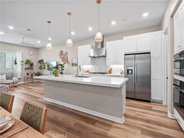 27254 Red Willow Court, Valencia, California 91381