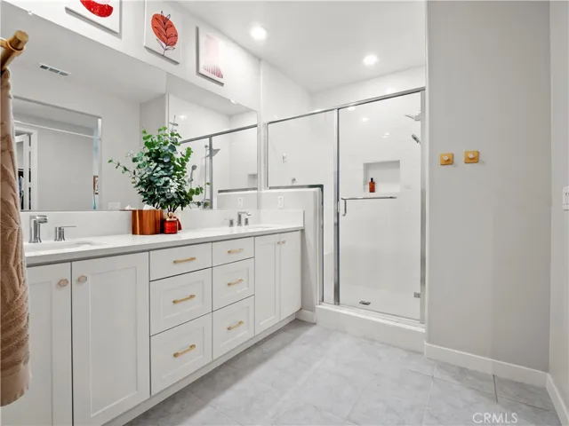 27254 Red Willow Court, Valencia, California 91381