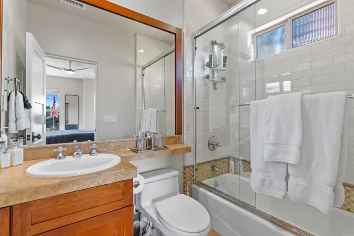 2475 Garfield Street, Carlsbad, California 92008