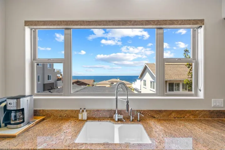 2475 Garfield Street, Carlsbad, California 92008